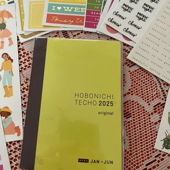 Hobonichi A6 Daily Yellow Planner - Picture 2 of 3